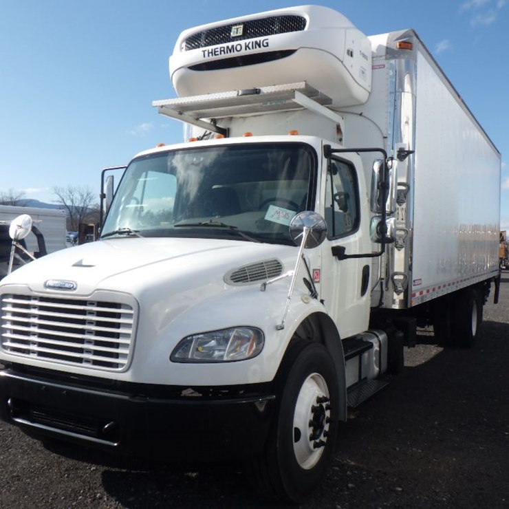 2017 FREIGHTLINER M2 106