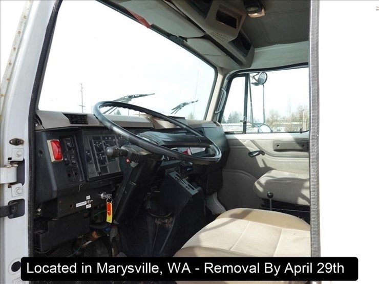 2001-international-4900-image-9