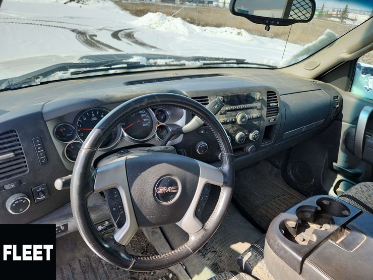 2014-gmc-sierra-2500hd-sle-image-17