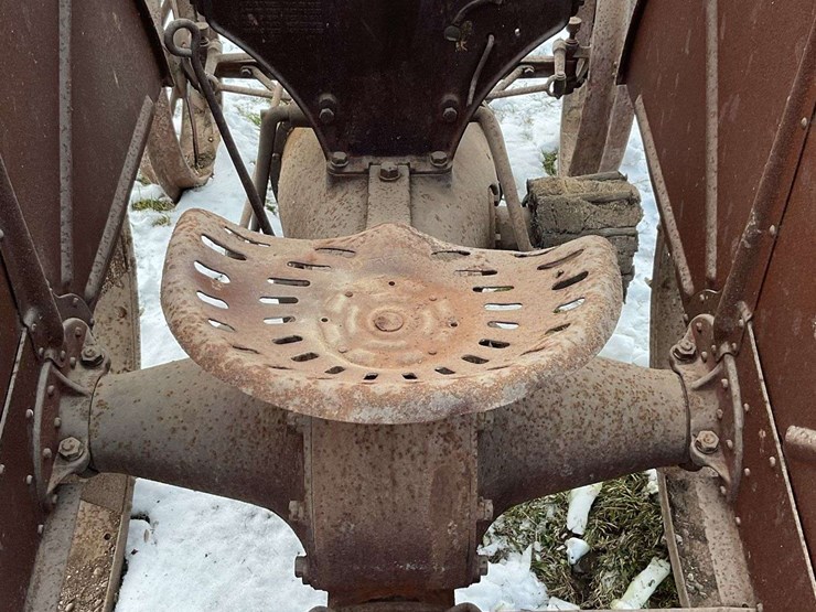 fordson-(usa)-parts-tractor-image-11