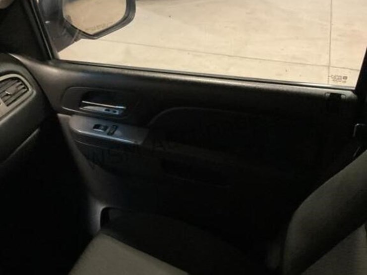 2012-chevrolet-tahoe-image-20