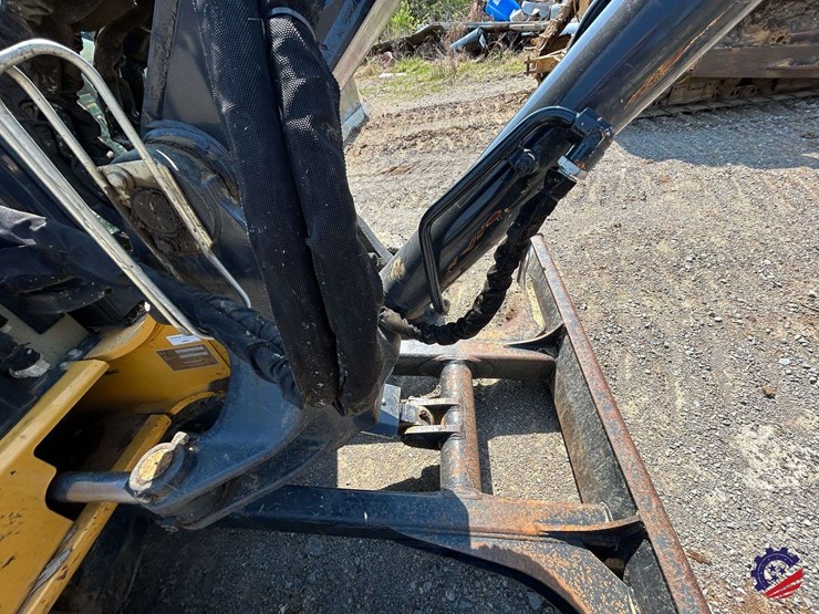 2021-deere-60g-image-34