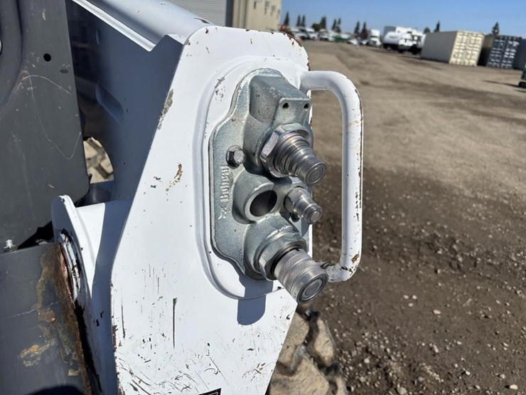 2020-bobcat-s550-image-13