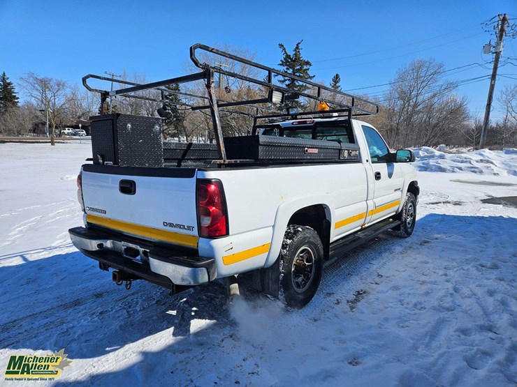 2005-chevrolet-silverado-2500hd-image-4