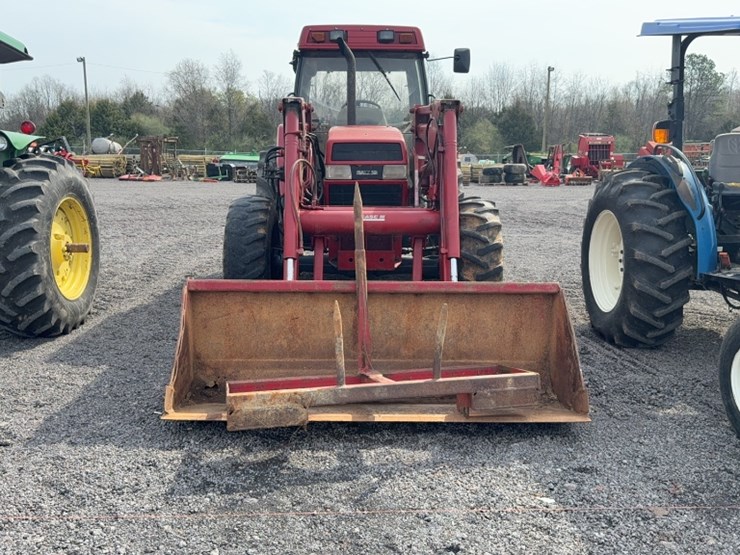 #3033-•-case-5220-tractor-image-2
