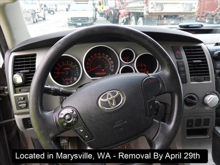 2010-toyota-tundra-image-10