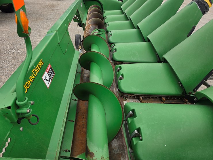 2010-john-deere-608c-image-10