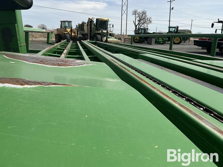 anderson-rbm1400-round-baler-accumulator/mover-image-12