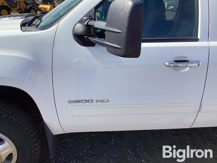 2013-gmc-sierra-3500-image-15