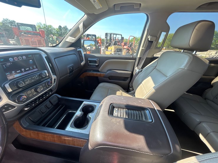 2017-gmc-sierra-1500-image-10