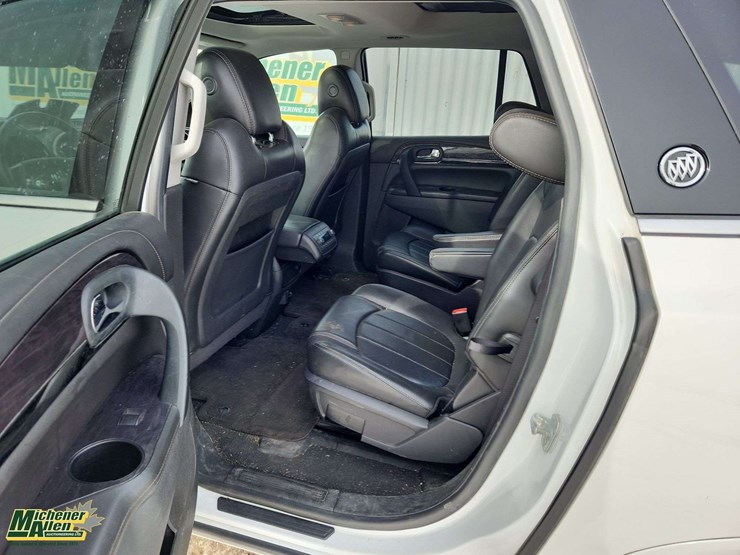 2017-buick-enclave-image-15