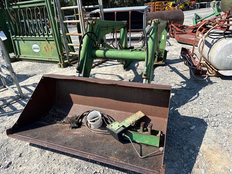 john-deere-146-image-2