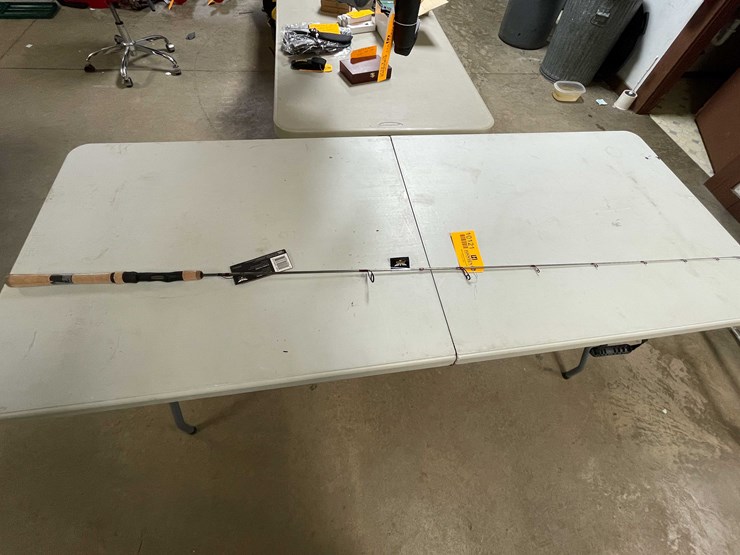 #10121-•-fishing-rod-image-3