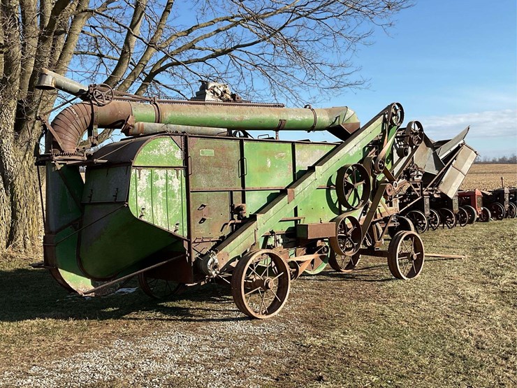john-deere-threshing-machine-with-hart-feeder-image-3