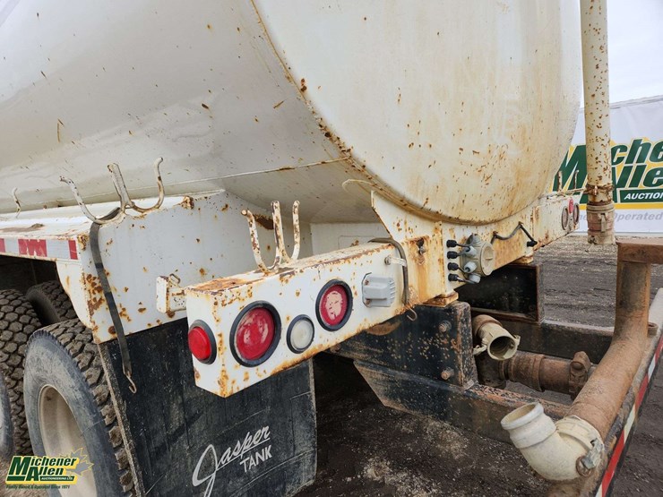 2008-peterbilt-340-image-38