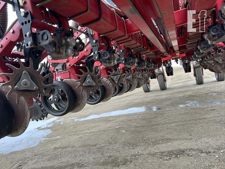 2014-white-9824-image-22