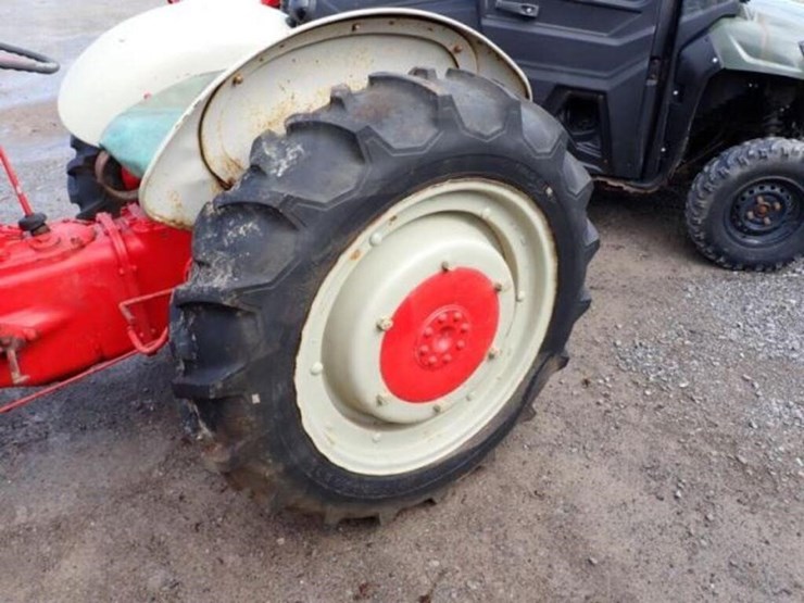 ford-tractor-image-19