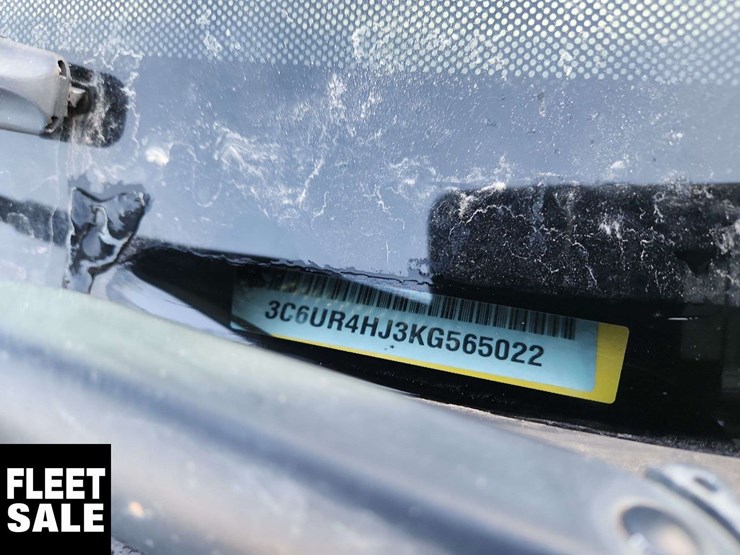 2019-dodge-2500-image-43