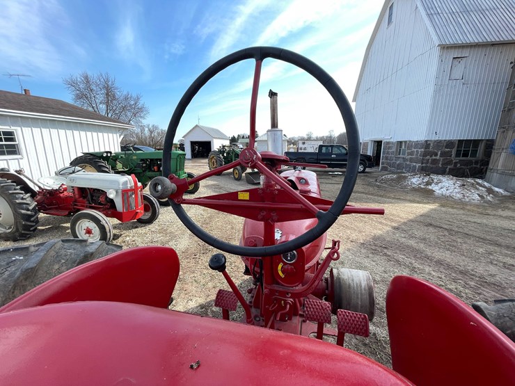 #122-•-ih-mccormick-farmall-tractor-(fremont,-wi)-image-33