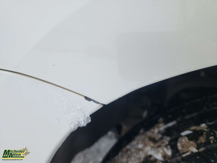 2015-gmc-yukon-denali-image-33