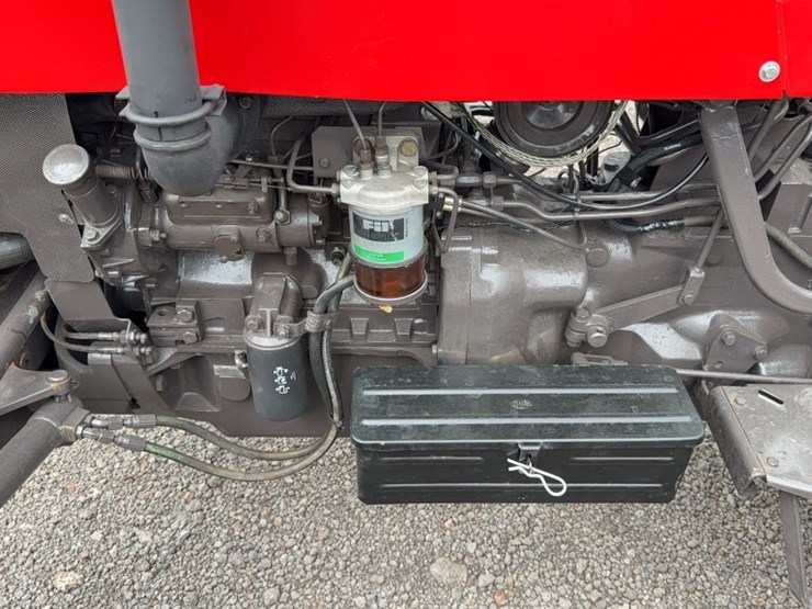 massey-ferguson-240-image-15