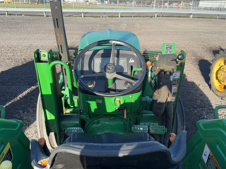 john-deere-5045d-image-12