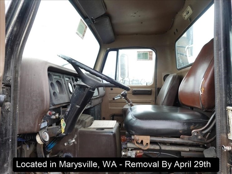 1985-international-s2300-image-15