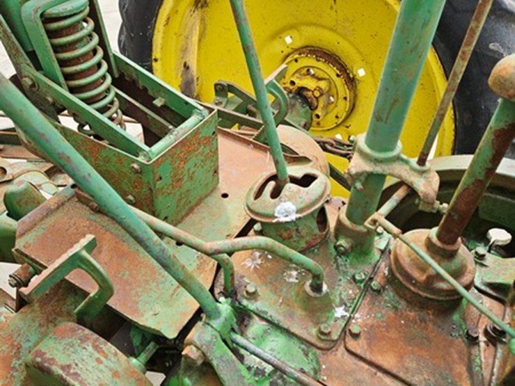 john-deere-model-b-image-21