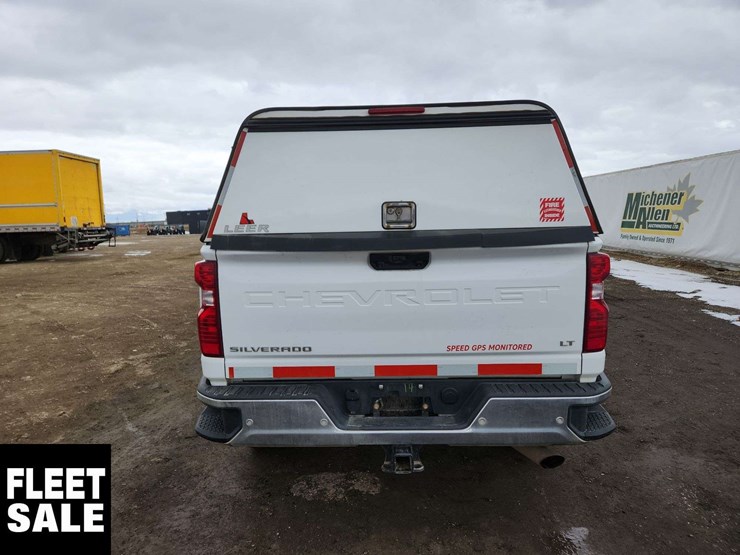 2021-chevrolet-silverado-2500hd-image-23