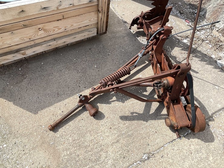 1948-ford-8n-image-34