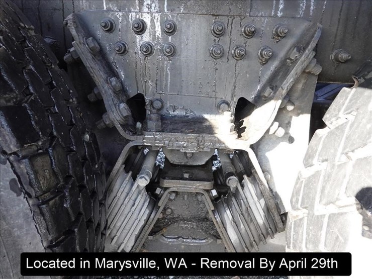 2015-peterbilt-567-image-6