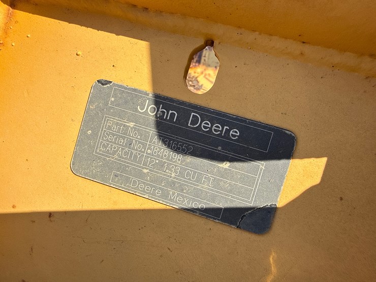john-deere-12-image-3
