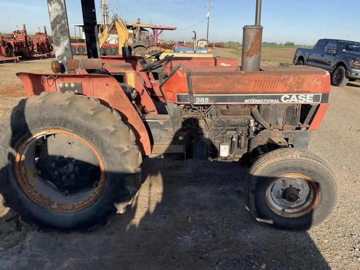 case-ih-385-image-10