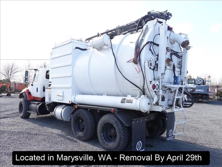 2005-international-7600-image-28