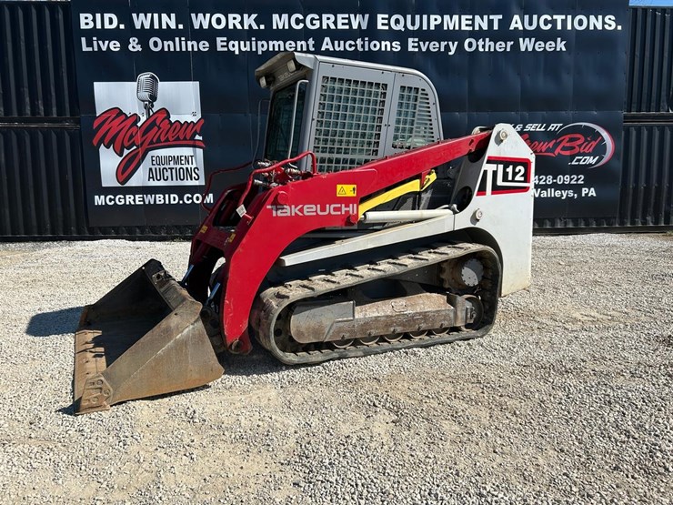 2013-takeuchi-tl12-image-1