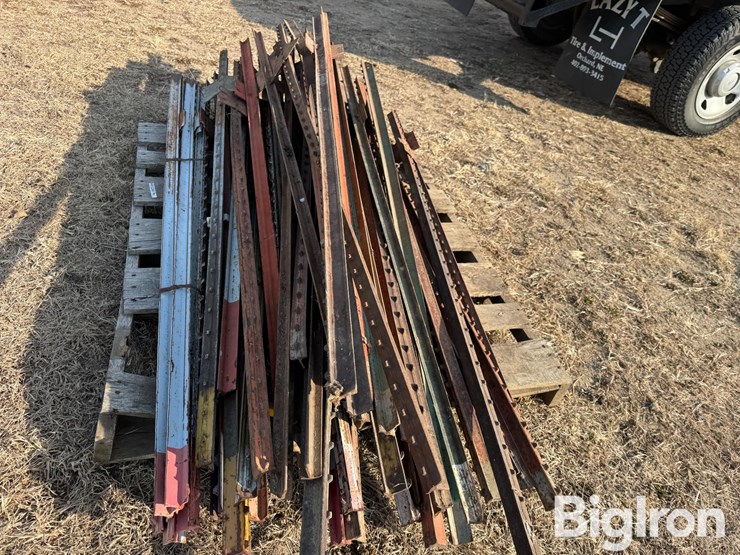 steel-t-posts-image-10