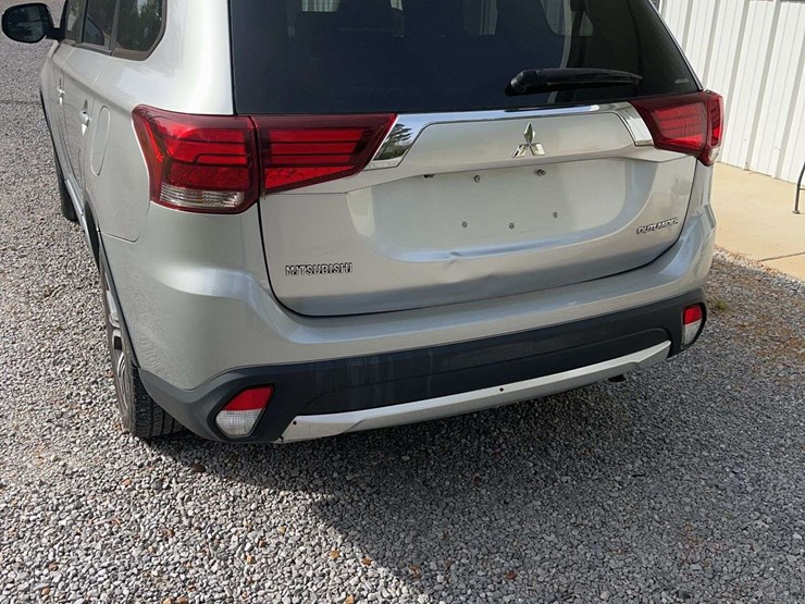 2018-mitsubishi-outlander-image-11