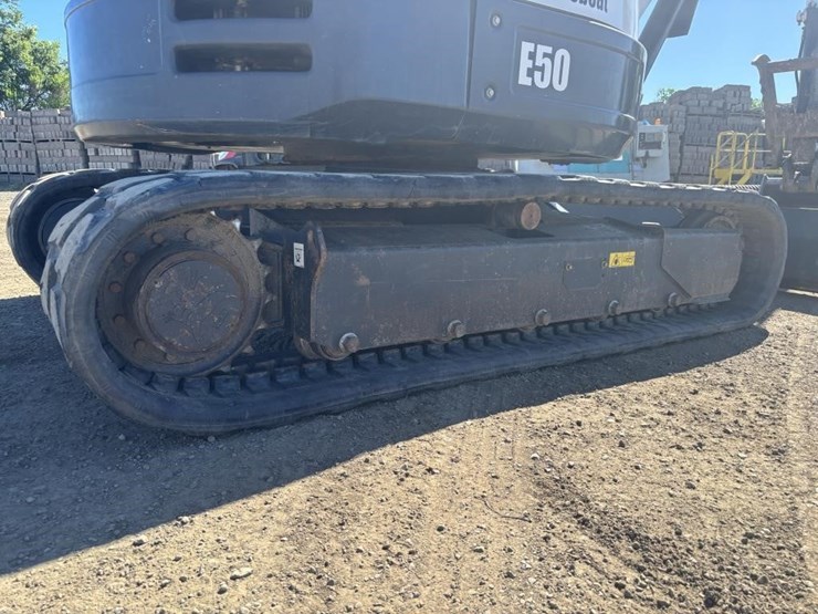 2019-bobcat-e50-image-25