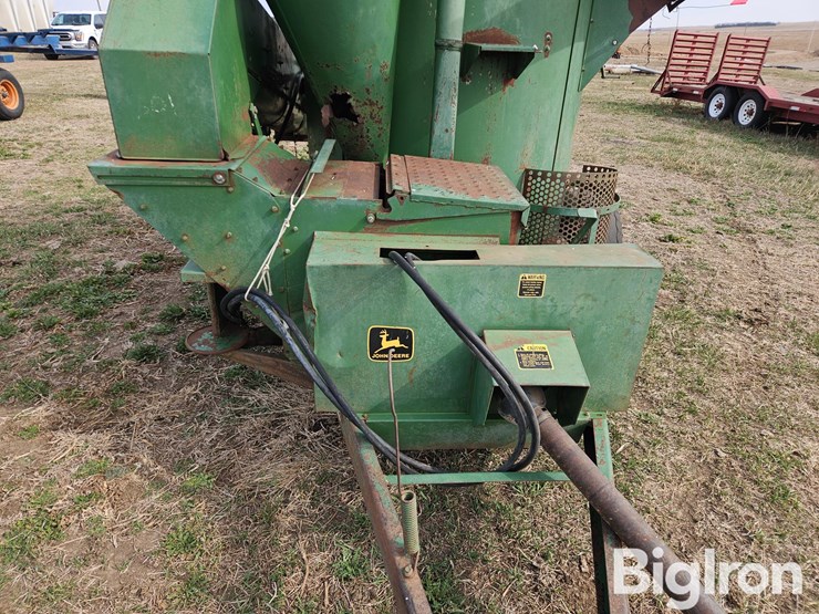 john-deere-700-image-11