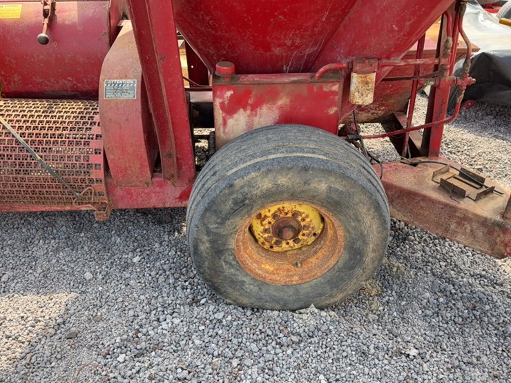 4450-new-holland-355-image-8