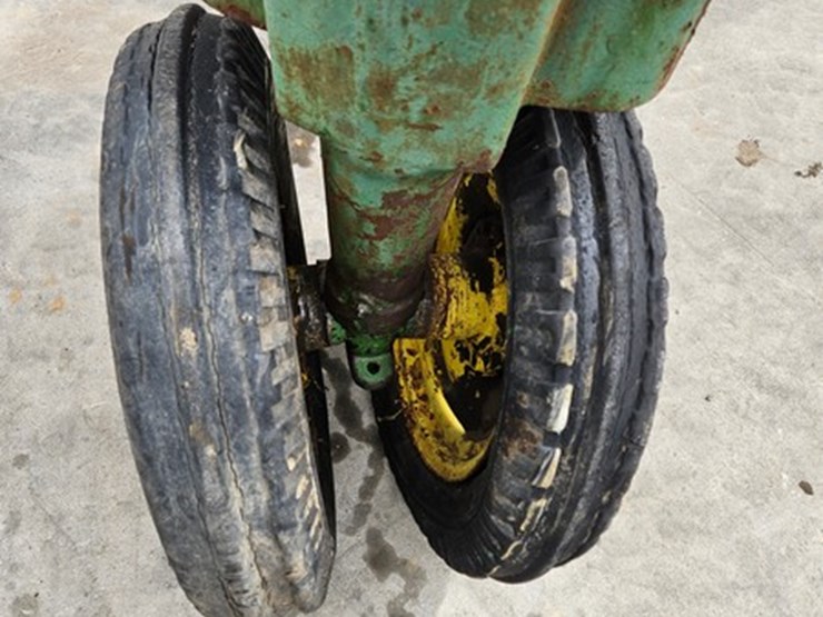 john-deere-model-b-image-16