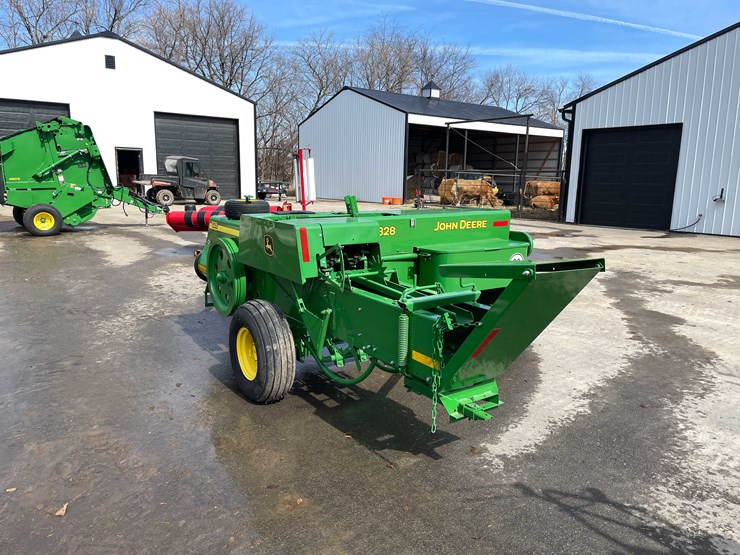 #144-•-john-deere-square-baler-(stoughton,-wi)-image-7
