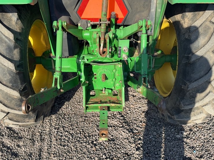john-deere-5045d-image-11