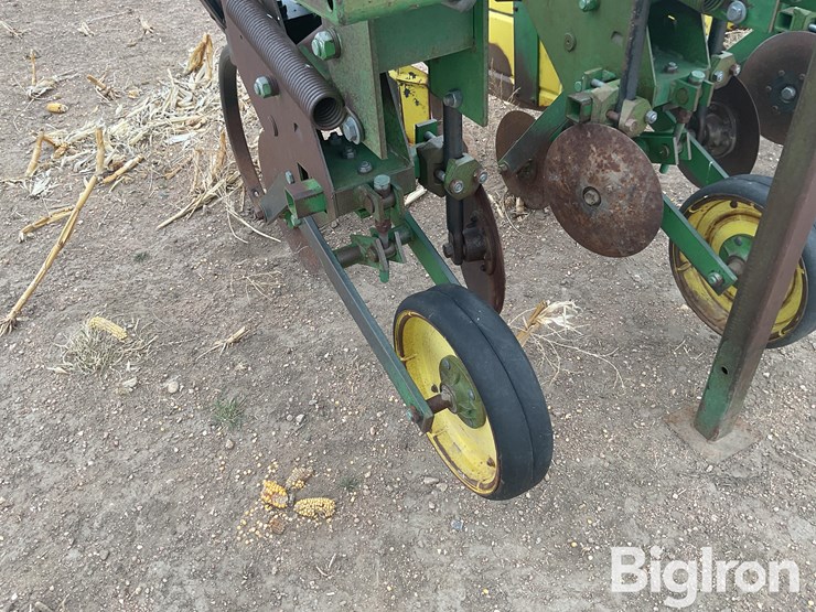 john-deere-885-image-10