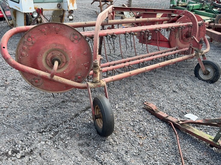 massey-ferguson-3-image-3