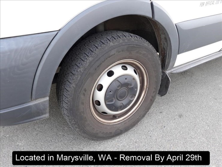 2015-ford-transit-image-13