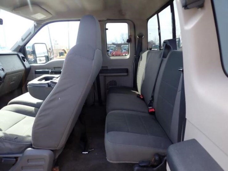 2010-ford-f350-xlt-image-19