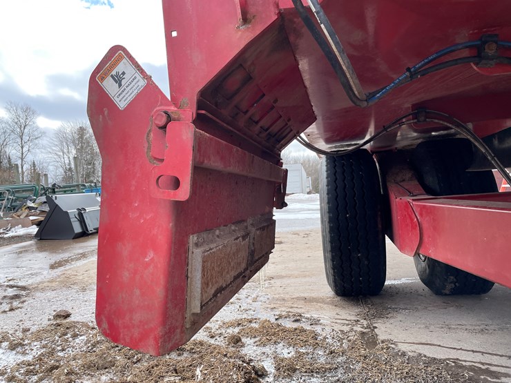 2021-meyer-f815-image-37