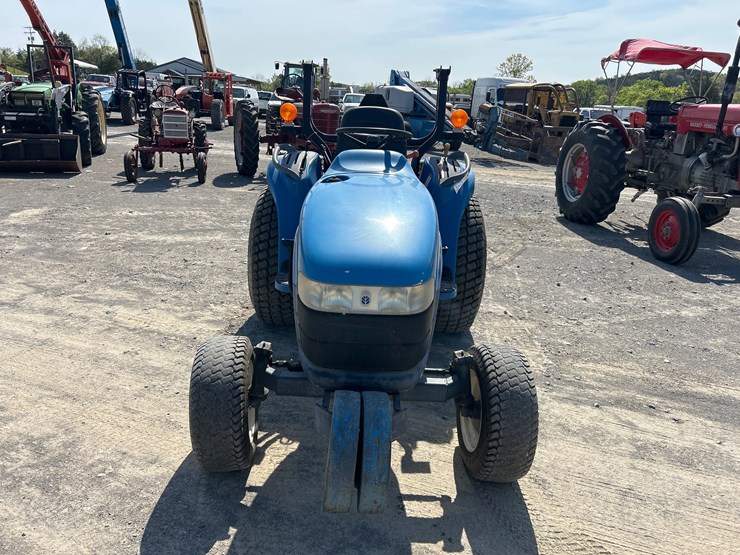 new-holland-1530-image-6