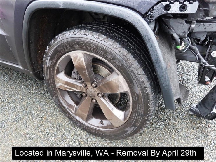 2015-jeep-grand-cherokee-image-17